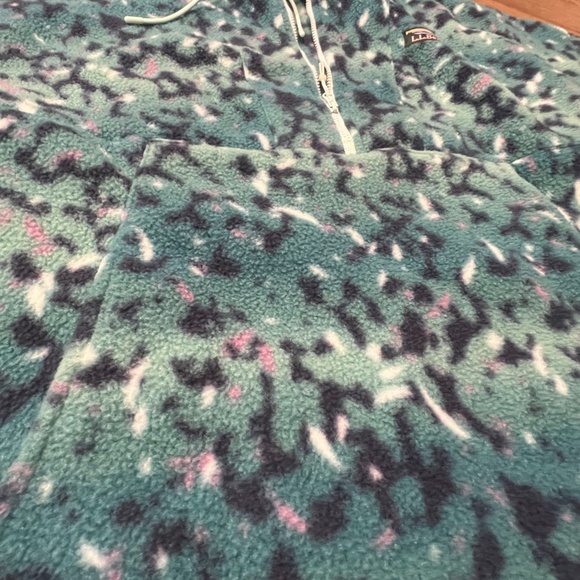 L. L. Bean VINTAGE 1/4 Zip Fleece Pullover With hood Womens Medium - Picture 2 of 12